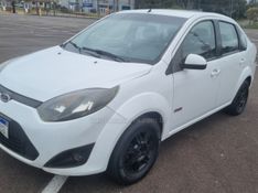 FORD FIESTA 1.6 MPI CLASS SEDAN 8V 2012/2013 HUBNER MULTIMARCAS FARROUPILHA / Carros no Vale