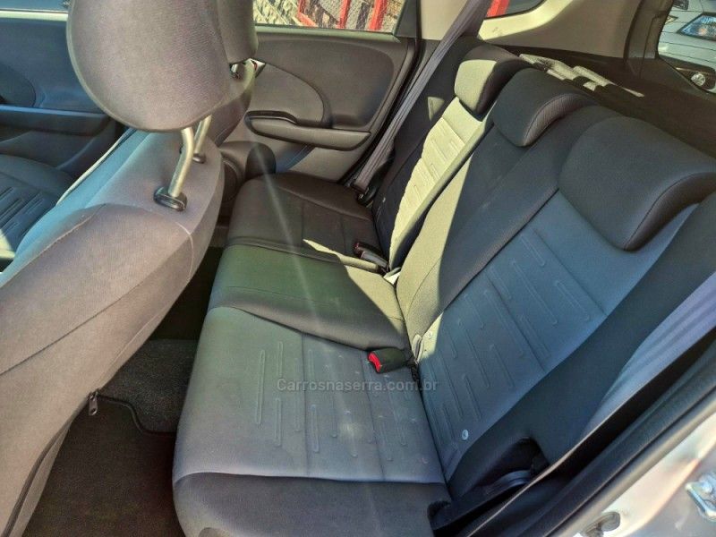 HONDA FIT 1.5 TWIST 16V 2013/2013 HUBNER MULTIMARCAS FARROUPILHA / Carros no Vale
