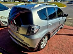 HONDA FIT 1.5 TWIST 16V 2013/2013 HUBNER MULTIMARCAS FARROUPILHA / Carros no Vale