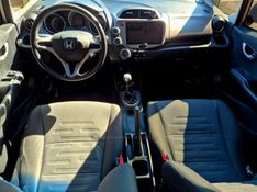 HONDA FIT 1.5 TWIST 16V 2013/2013 HUBNER MULTIMARCAS FARROUPILHA / Carros no Vale