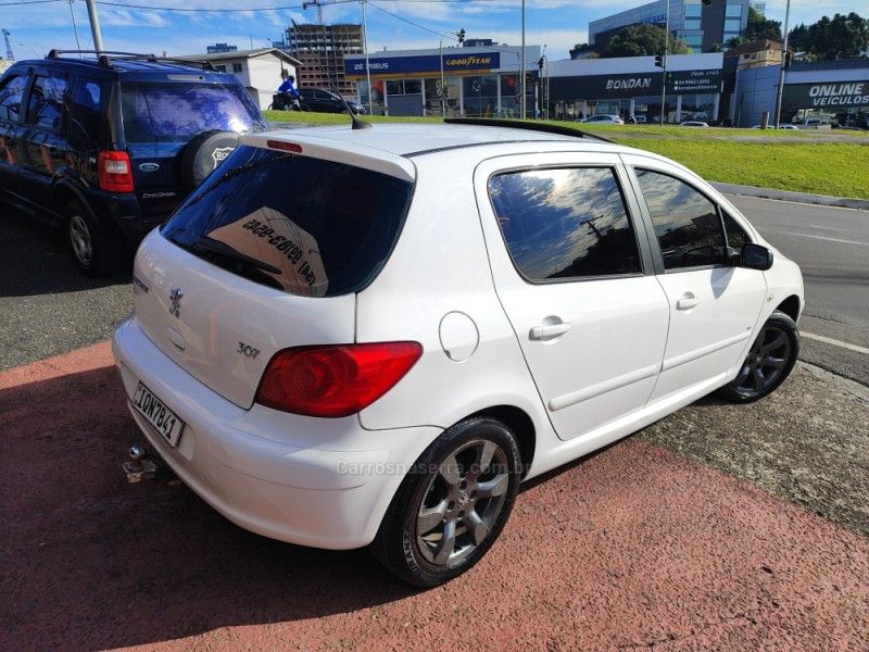 PEUGEOT 307 2.0 PRESENCE PACK SEDAN 16V 2010/2010 HUBNER MULTIMARCAS FARROUPILHA / Carros no Vale PEUGEOT 307 2.0 PRESENCE PACK SEDAN 16V 2010/2010 HUBNER MULTIMARCAS FARROUPILHA / Carros no Vale