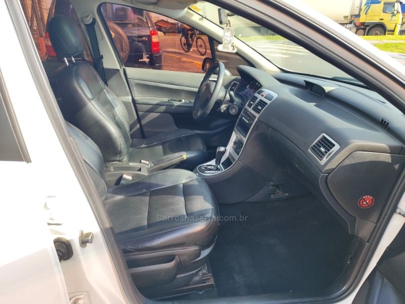 PEUGEOT 307 2.0 PRESENCE PACK SEDAN 16V 2010/2010 HUBNER MULTIMARCAS FARROUPILHA / Carros no Vale PEUGEOT 307 2.0 PRESENCE PACK SEDAN 16V 2010/2010 HUBNER MULTIMARCAS FARROUPILHA / Carros no Vale