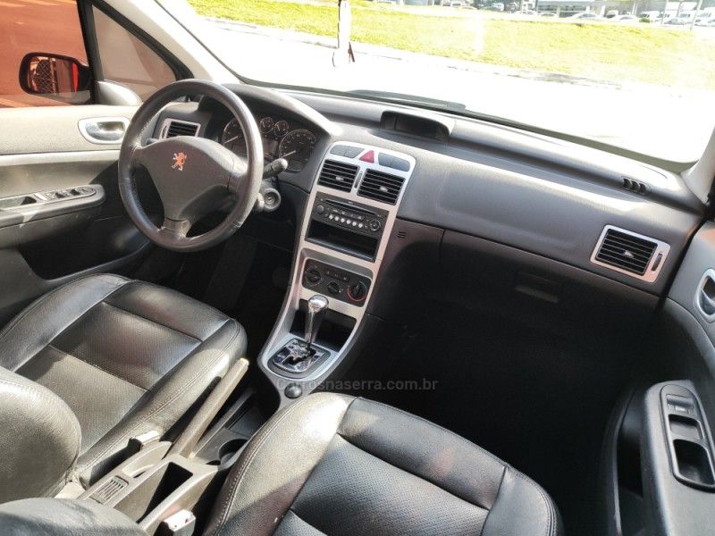 PEUGEOT 307 2.0 PRESENCE PACK SEDAN 16V 2010/2010 HUBNER MULTIMARCAS FARROUPILHA / Carros no Vale PEUGEOT 307 2.0 PRESENCE PACK SEDAN 16V 2010/2010 HUBNER MULTIMARCAS FARROUPILHA / Carros no Vale