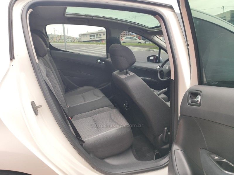 PEUGEOT 308 2.0 ALLURE 16V 2013/2014 HUBNER MULTIMARCAS FARROUPILHA / Carros no Vale