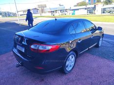 RENAULT FLUENCE 2.0 DYNAMIQUE PLUS 16V 2011/2012 HUBNER MULTIMARCAS FARROUPILHA / Carros no Vale