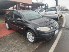 RENAULT MÉGANE 1.6 EXPRESSION 16V 2010/2011 HUBNER MULTIMARCAS FARROUPILHA / Carros no Vale
