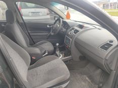 RENAULT MÉGANE 1.6 EXPRESSION 16V 2010/2011 HUBNER MULTIMARCAS FARROUPILHA / Carros no Vale