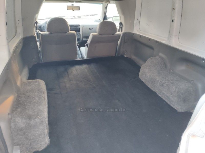 VOLKSWAGEN VAN 1.6 MI 8V 1999/1999 HUBNER MULTIMARCAS FARROUPILHA / Carros no Vale