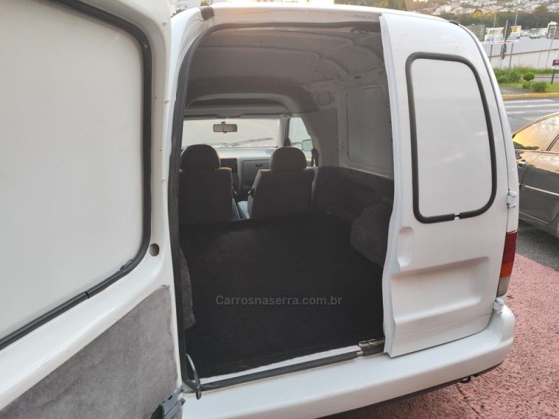 VOLKSWAGEN VAN 1.6 MI 8V 1999/1999 HUBNER MULTIMARCAS FARROUPILHA / Carros no Vale