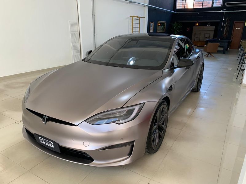 TESLA MODEL S ELÉTRICO PLAID 2021/2021 FÁBIO BERNARDES PORTO ALEGRE / Carros no Vale TESLA MODEL S ELÉTRICO PLAID 2021/2021 FÁBIO BERNARDES PORTO ALEGRE / Carros no Vale