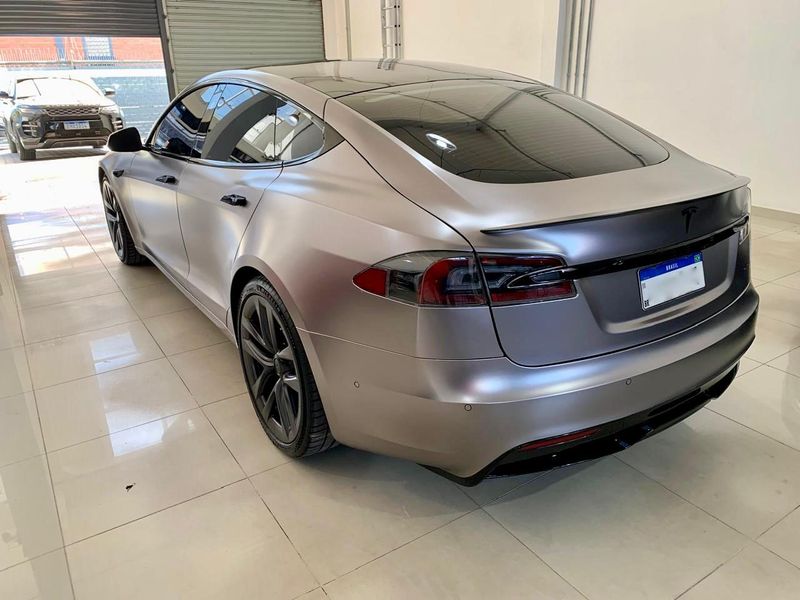 TESLA MODEL S ELÉTRICO PLAID 2021/2021 FÁBIO BERNARDES PORTO ALEGRE / Carros no Vale TESLA MODEL S ELÉTRICO PLAID 2021/2021 FÁBIO BERNARDES PORTO ALEGRE / Carros no Vale