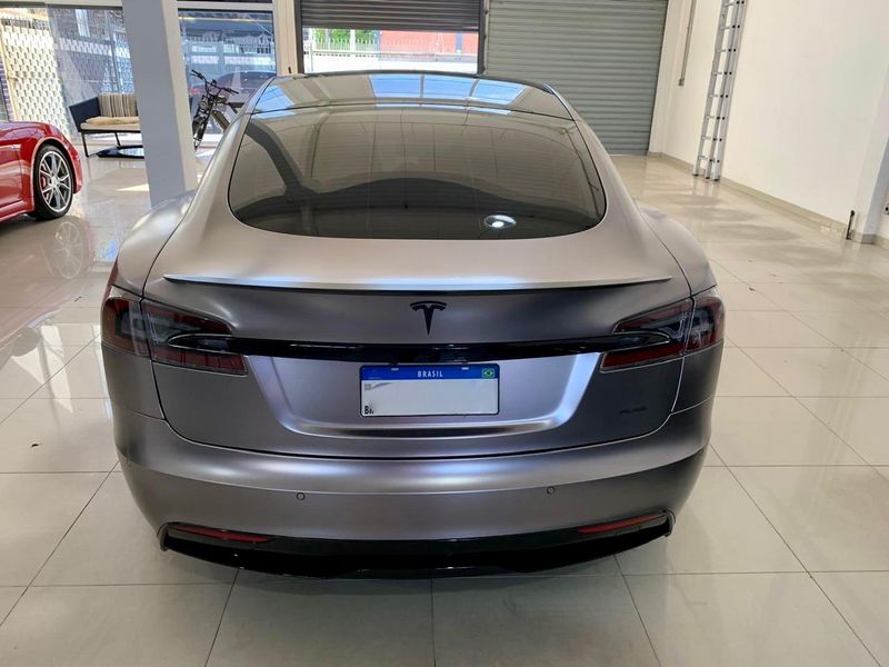 TESLA MODEL S ELÉTRICO PLAID 2021/2021 FÁBIO BERNARDES PORTO ALEGRE / Carros no Vale TESLA MODEL S ELÉTRICO PLAID 2021/2021 FÁBIO BERNARDES PORTO ALEGRE / Carros no Vale