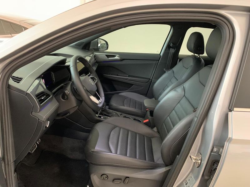 VOLKSWAGEN TAOS 1.4 250 TSI TOTAL FLEX HIGHLINE AUTOMÁTICO 2024/2024 FÁBIO BERNARDES PORTO ALEGRE / Carros no Vale VOLKSWAGEN TAOS 1.4 250 TSI TOTAL FLEX HIGHLINE AUTOMÁTICO 2024/2024 FÁBIO BERNARDES PORTO ALEGRE / Carros no Vale
