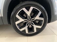 VOLKSWAGEN TAOS 1.4 250 TSI TOTAL FLEX HIGHLINE AUTOMÁTICO 2024/2024 FÁBIO BERNARDES PORTO ALEGRE / Carros no Vale