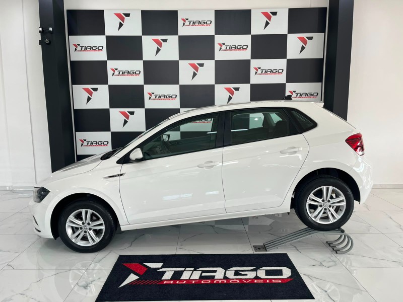 VOLKSWAGEN POLO 1.0 12V 2019/2019 TIAGO AUTOMÓVEIS VENÂNCIO AIRES / Carros no Vale