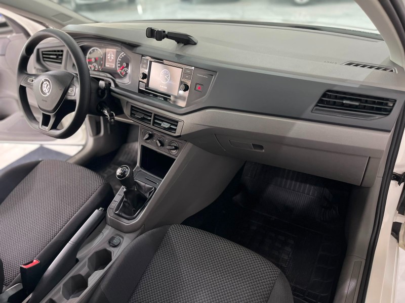 VOLKSWAGEN POLO 1.0 12V 2019/2019 TIAGO AUTOMÓVEIS VENÂNCIO AIRES / Carros no Vale