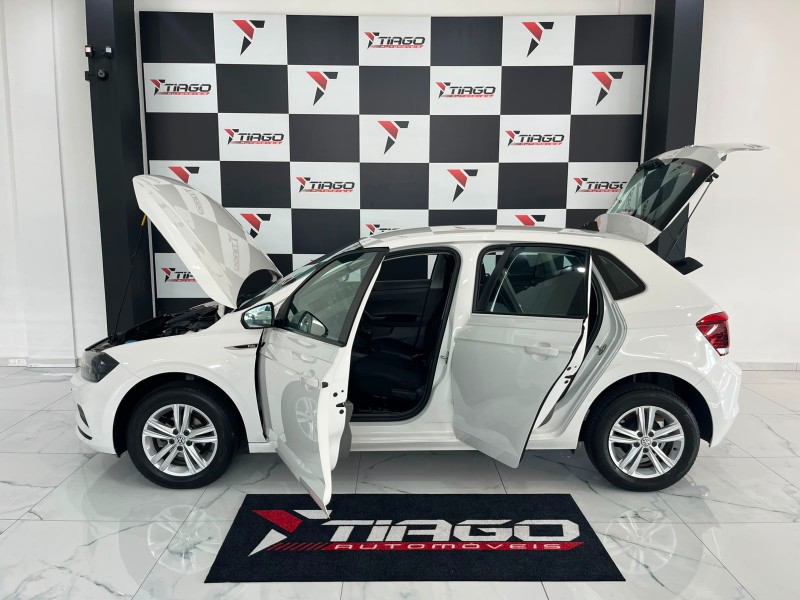 VOLKSWAGEN POLO 1.0 12V 2019/2019 TIAGO AUTOMÓVEIS VENÂNCIO AIRES / Carros no Vale