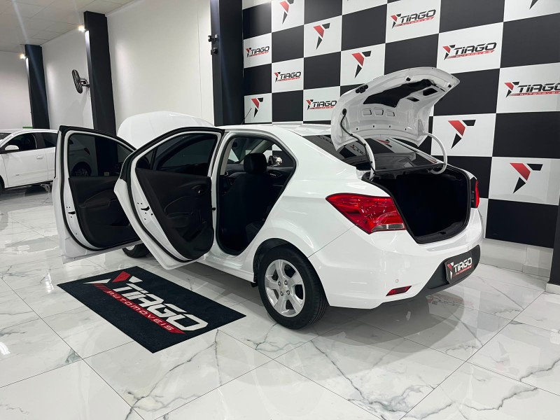 CHEVROLET PRISMA 1.4 LT 8V 2019/2019 TIAGO AUTOMÓVEIS VENÂNCIO AIRES / Carros no Vale