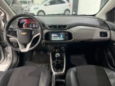 CHEVROLET ONIX HATCH LT 1.0 8V FLEXPOWER 5P MEC. 2019/2019 TIAGO AUTOMÓVEIS VENÂNCIO AIRES / Carros no Vale