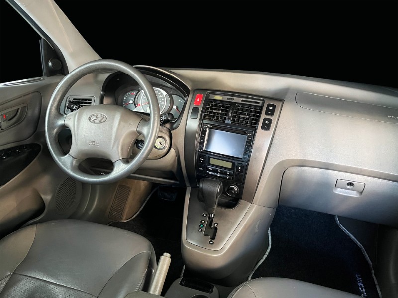 HYUNDAI TUCSON GLS 2.0 16V AUT. 2013/2014 DUARTE VEÍCULOS PORTO ALEGRE / Carros no Vale