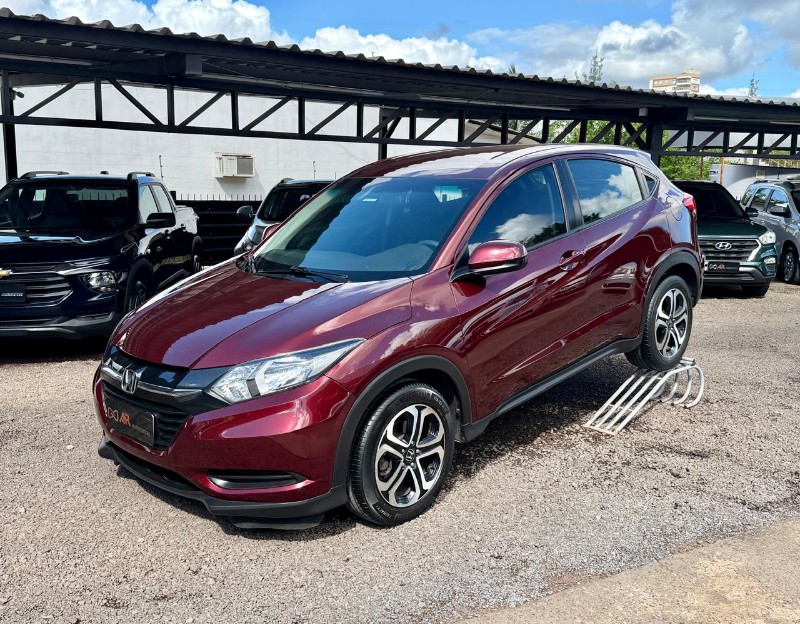 HONDA HR-V LX 1.8 /2016 AR MULTIMARCAS VENÂNCIO AIRES / Carros no Vale
