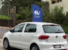 VOLKSWAGEN FOX 1.0 MI TRENDLINE 8V FLEX 4P MANUAL 2017/2017 NEURI VEÍCULOS LAJEADO / Carros no Vale