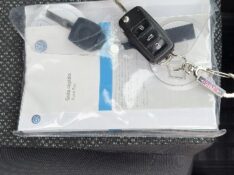 VOLKSWAGEN FOX 1.0 MI TRENDLINE 8V FLEX 4P MANUAL 2017/2017 NEURI VEÍCULOS LAJEADO / Carros no Vale