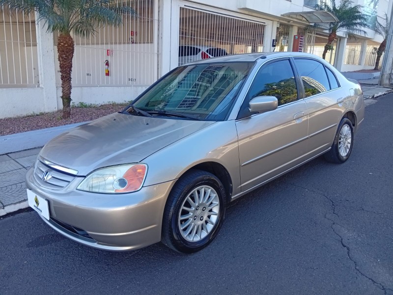 HONDA CIVIC 1.7 LX 16V 2001/2001 ALTERNATIVA VEÍCULOS LAJEADO / Carros no Vale