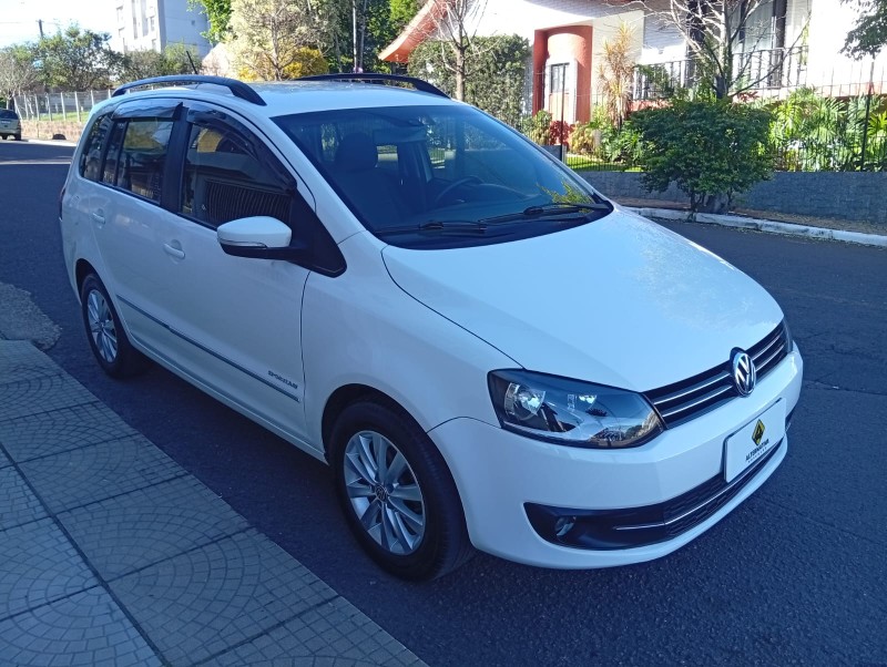 VOLKSWAGEN SPACEFOX SPORTLINE 2011/2012 ALTERNATIVA VEÍCULOS LAJEADO / Carros no Vale