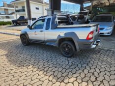 FIAT STRADA ADVENTURE 1.8 LOCKER CE 2011/2011 TS VEÍCULOS ANTA GORDA / Carros no Vale