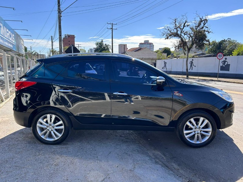 HYUNDAI IX35 GLS 2.0 16V 2WD FLEX AUT. 2012/2012 LS MULTIMARCAS VENÂNCIO AIRES / Carros no Vale