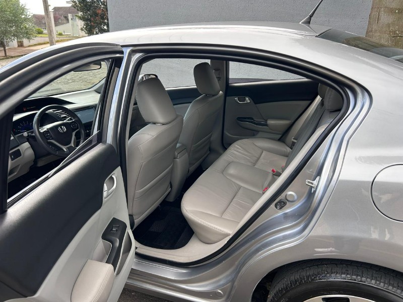 HONDA CIVIC SEDAN LXR 2.0 FLEXONE 16V AUT. 4P 2016/2016 LS MULTIMARCAS VENÂNCIO AIRES / Carros no Vale HONDA CIVIC SEDAN LXR 2.0 FLEXONE 16V AUT. 4P 2016/2016 LS MULTIMARCAS VENÂNCIO AIRES / Carros no Vale
