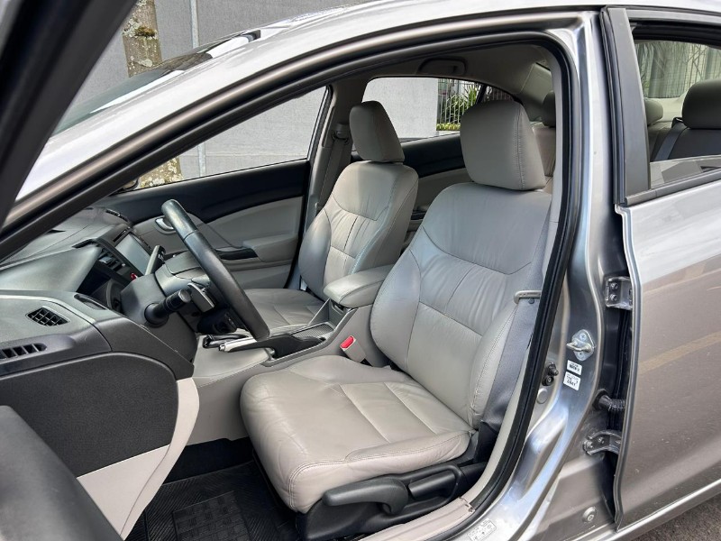 HONDA CIVIC SEDAN LXR 2.0 FLEXONE 16V AUT. 4P 2016/2016 LS MULTIMARCAS VENÂNCIO AIRES / Carros no Vale HONDA CIVIC SEDAN LXR 2.0 FLEXONE 16V AUT. 4P 2016/2016 LS MULTIMARCAS VENÂNCIO AIRES / Carros no Vale