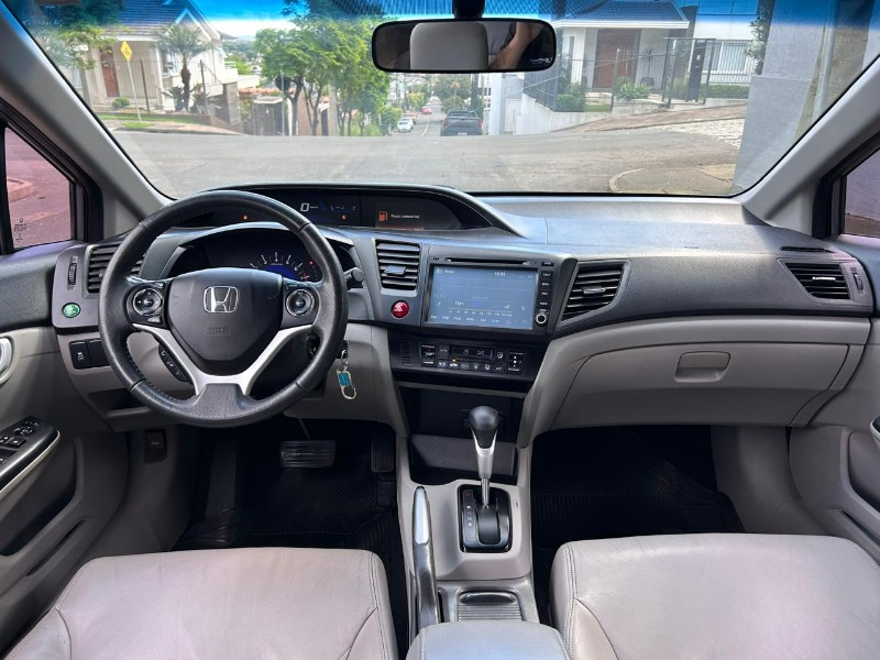 HONDA CIVIC SEDAN LXR 2.0 FLEXONE 16V AUT. 4P 2016/2016 LS MULTIMARCAS VENÂNCIO AIRES / Carros no Vale HONDA CIVIC SEDAN LXR 2.0 FLEXONE 16V AUT. 4P 2016/2016 LS MULTIMARCAS VENÂNCIO AIRES / Carros no Vale