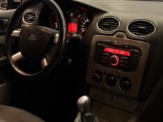 FORD FOCUS 2.0 FLEX 2012/2013 JM AUTOMÓVEIS VENÂNCIO AIRES / Carros no Vale