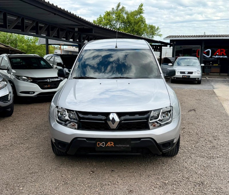 RENAULT DUSTER OROCH EXPRESS 1.6 FLEX 16V MEC. /2018 AR MULTIMARCAS VENÂNCIO AIRES / Carros no Vale