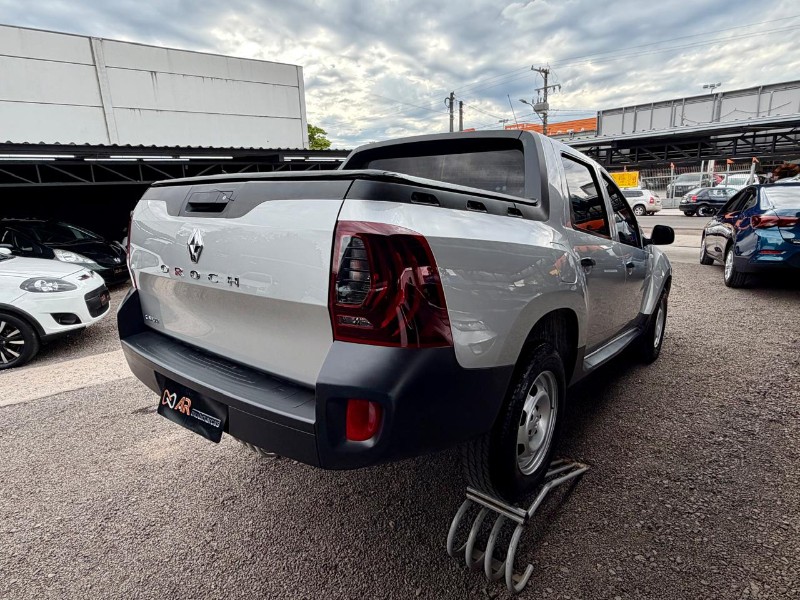 RENAULT DUSTER OROCH EXPRESS 1.6 FLEX 16V MEC. /2018 AR MULTIMARCAS VENÂNCIO AIRES / Carros no Vale