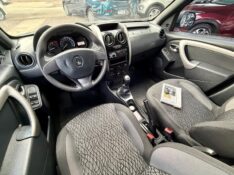 RENAULT DUSTER OROCH EXPRESS 1.6 FLEX 16V MEC. /2018 AR MULTIMARCAS VENÂNCIO AIRES / Carros no Vale