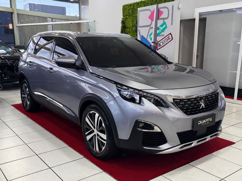 PEUGEOT 5008 GRIFFE PACK 1.6 TURBO 16V 2018/2019 DUARTE VEÍCULOS PORTO ALEGRE / Carros no Vale