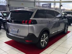 PEUGEOT 5008 GRIFFE PACK 1.6 TURBO 16V 2018/2019 DUARTE VEÍCULOS PORTO ALEGRE / Carros no Vale