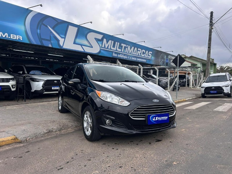 FORD FIESTA SEDAN 1.6 16V FLEX MEC. 2016/2016 LS MULTIMARCAS VENÂNCIO AIRES / Carros no Vale