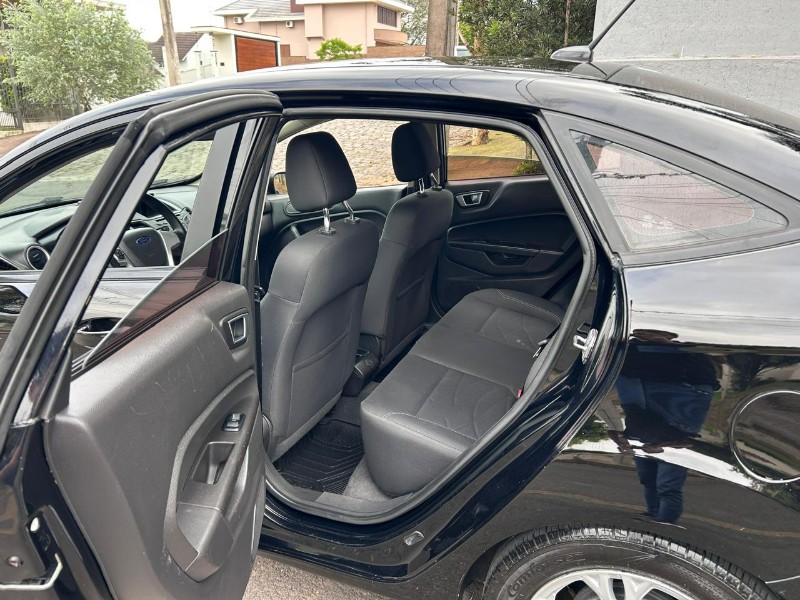 FORD FIESTA SEDAN 1.6 16V FLEX MEC. 2016/2016 LS MULTIMARCAS VENÂNCIO AIRES / Carros no Vale