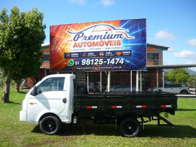 HYUNDAI HR 2.5 TURBO COM CARROCERIA 2019/2020 PREMIUM AUTOMÓVEIS ARROIO DO MEIO / Carros no Vale
