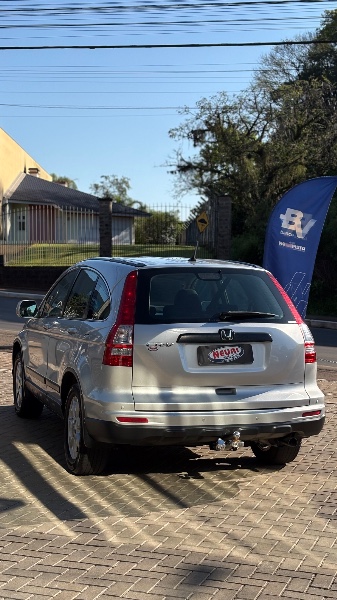 HONDA CR-V LX 2.0 16V 2WD/2.0 FLEXONE AUT. 2010/2010 NEURI VEÍCULOS LAJEADO / Carros no Vale HONDA CR-V LX 2.0 16V 2WD/2.0 FLEXONE AUT. 2010/2010 NEURI VEÍCULOS LAJEADO / Carros no Vale