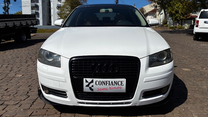 AUDI A3 2.0 TFSI SPORTBACK 16V S-TRONIC 2008/2008 COMPLETO VEÍCULOS GUAPORÉ / Carros no Vale