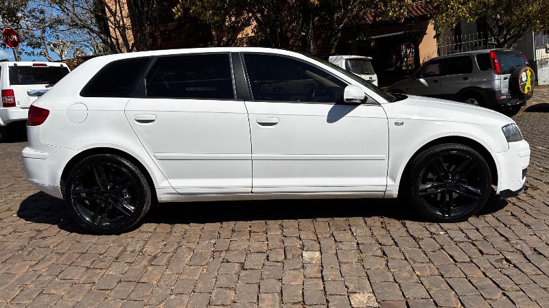 AUDI A3 2.0 TFSI SPORTBACK 16V S-TRONIC 2008/2008 COMPLETO VEÍCULOS GUAPORÉ / Carros no Vale