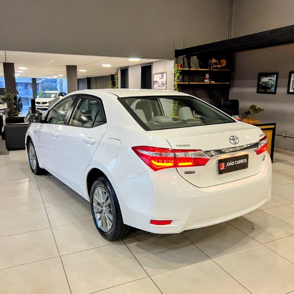 TOYOTA COROLLA 2.0 XEI 2016/2016 JOÃO CARROS MULTIMARCAS GUAPORÉ / Carros no Vale TOYOTA COROLLA 2.0 XEI 2016/2016 JOÃO CARROS MULTIMARCAS GUAPORÉ / Carros no Vale