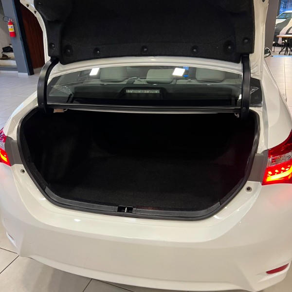 TOYOTA COROLLA 2.0 XEI 2016/2016 JOÃO CARROS MULTIMARCAS GUAPORÉ / Carros no Vale TOYOTA COROLLA 2.0 XEI 2016/2016 JOÃO CARROS MULTIMARCAS GUAPORÉ / Carros no Vale