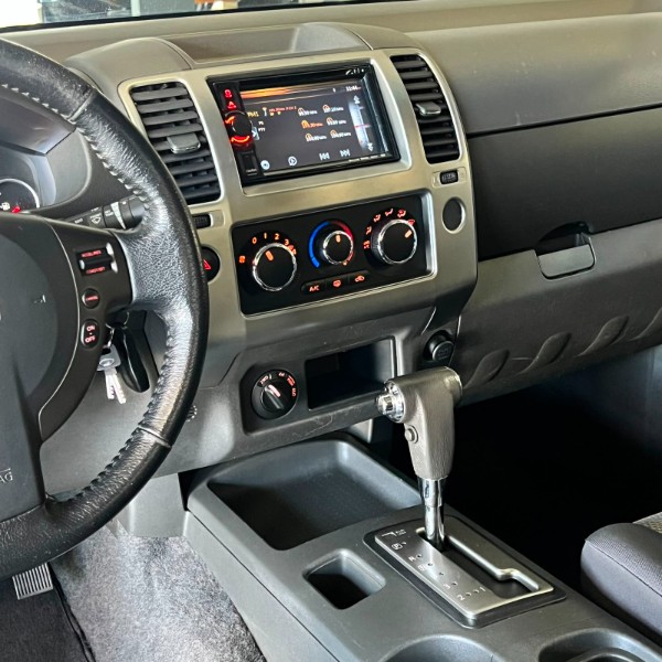 NISSAN FRONTIER 2.5 SV ATTACK 4X4 2016/2016 JOÃO CARROS MULTIMARCAS GUAPORÉ / Carros no Vale NISSAN FRONTIER 2.5 SV ATTACK 4X4 2016/2016 JOÃO CARROS MULTIMARCAS GUAPORÉ / Carros no Vale
