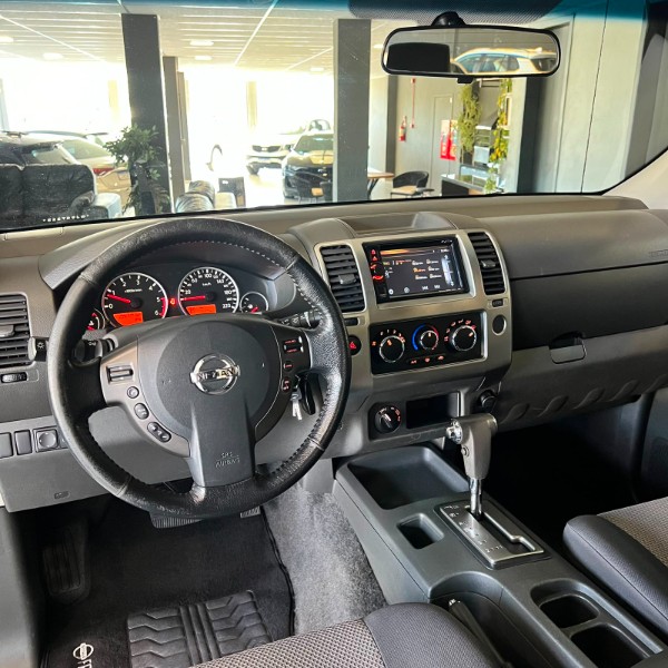 NISSAN FRONTIER 2.5 SV ATTACK 4X4 2016/2016 JOÃO CARROS MULTIMARCAS GUAPORÉ / Carros no Vale NISSAN FRONTIER 2.5 SV ATTACK 4X4 2016/2016 JOÃO CARROS MULTIMARCAS GUAPORÉ / Carros no Vale